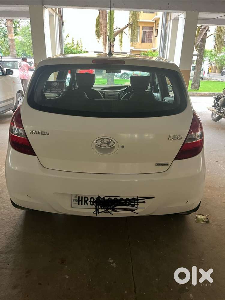 I20 White Magna Petrol 2010(2030 Extended)