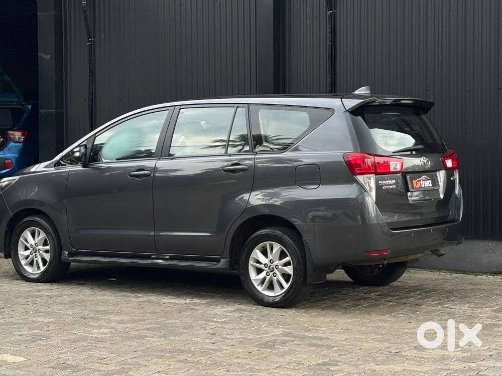 Toyota Innova Crysta 2.4 G Mt, 2016, Diesel