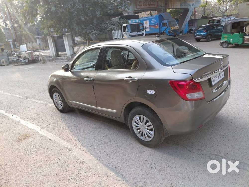 Maruti Suzuki Dzire 1.2 Vxi, 2022, Petrol