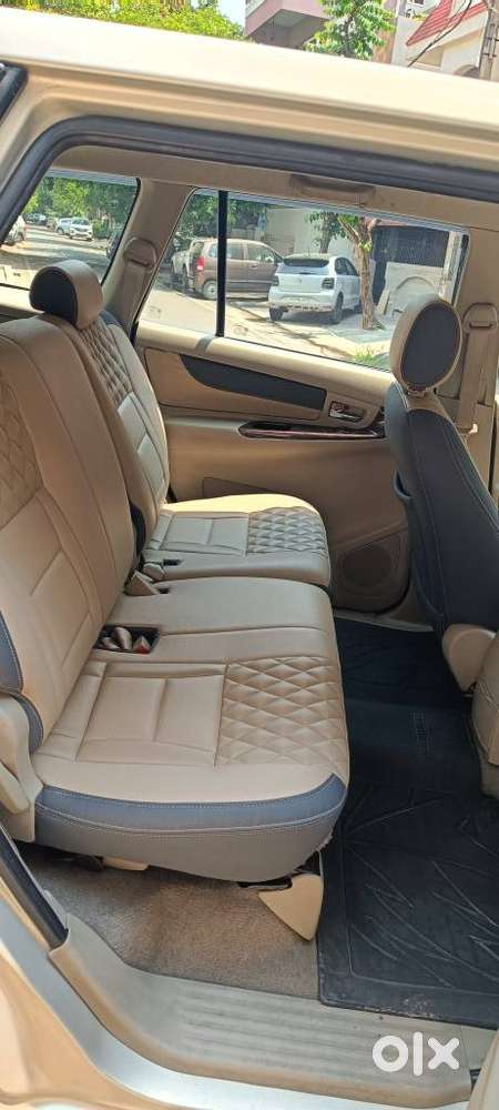 Toyota Innova 2012-2013 2.5 Vx (diesel) 8 Seater, 2012, Diesel