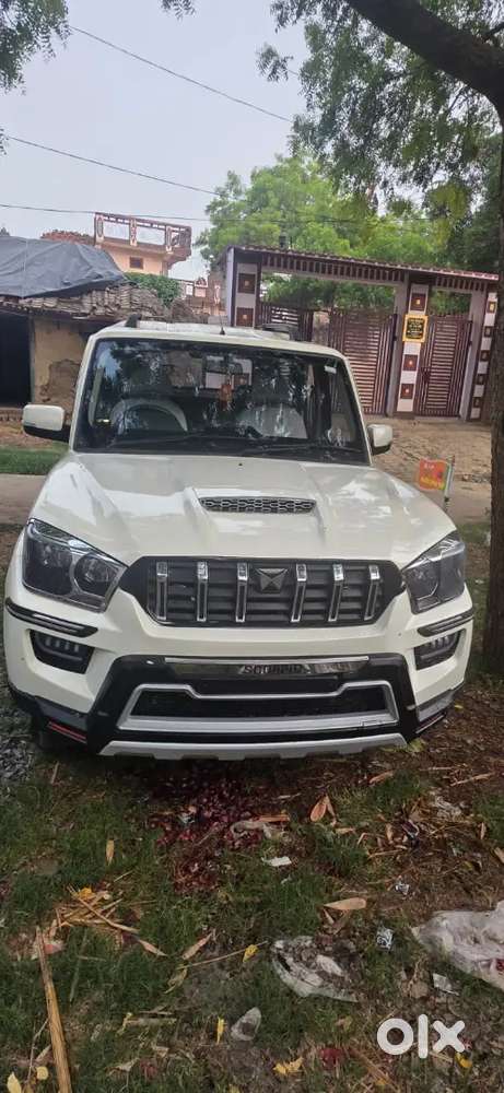 Mahindra Scorpio S4 Plus 2015 Diesel Car