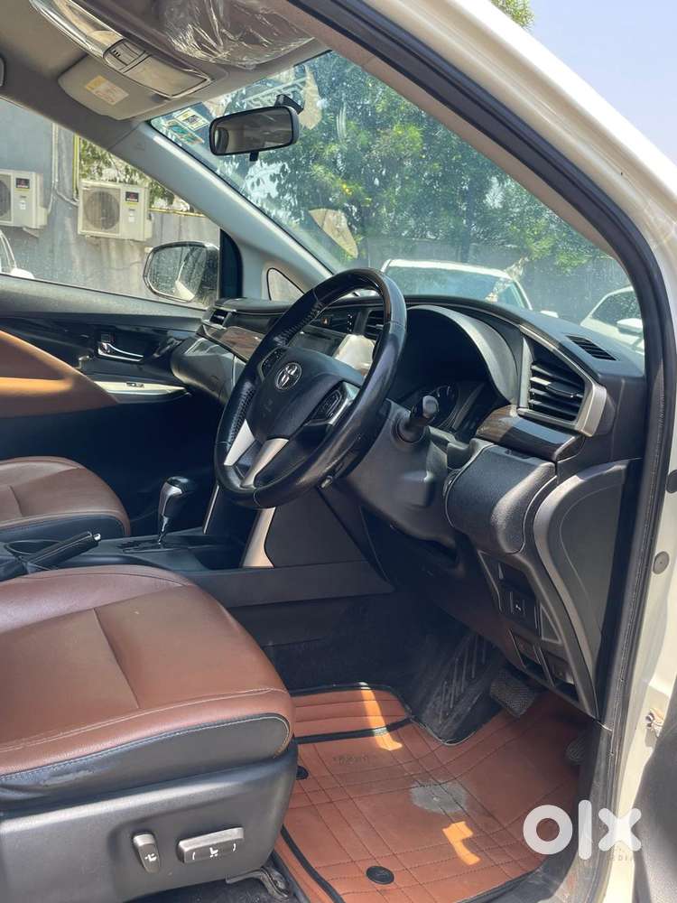 Toyota Innova Crysta 2.8z Automatic, 2019, Diesel