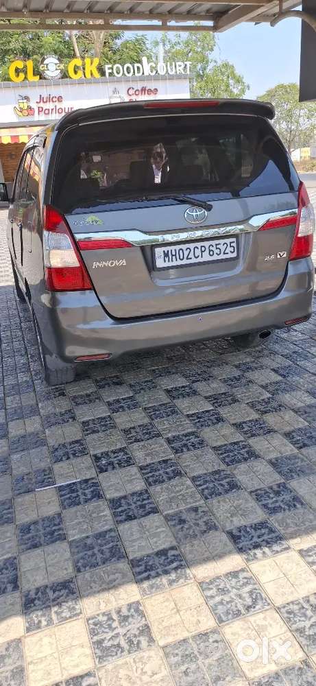 Toyota Innova 2012 Diesel Well Maintained
