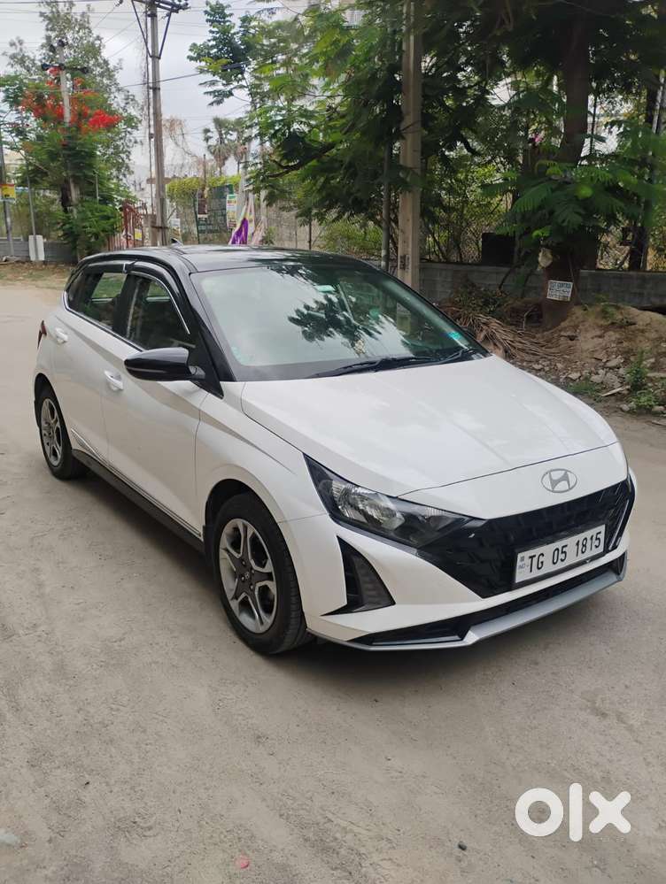 Hyundai I20 Sportz 1.2 Mt Dual Tone, 2024, Petrol