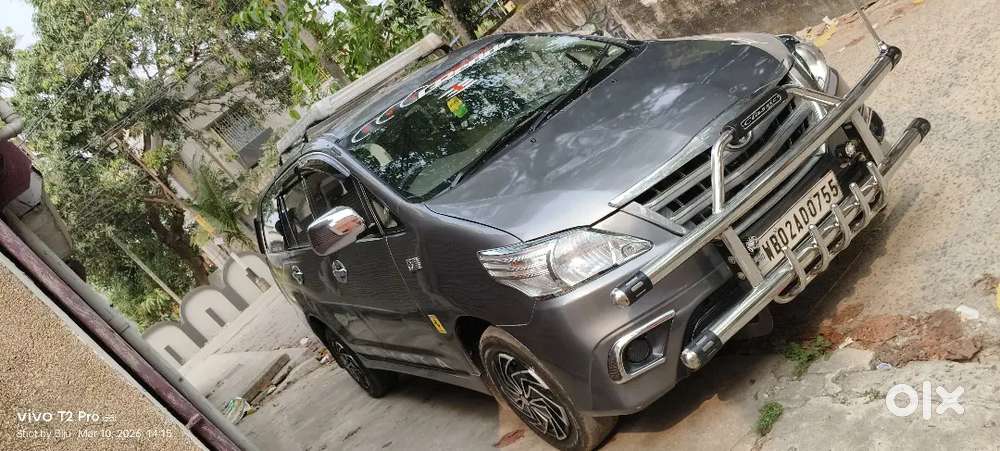 Toyota Innova 2013 Diesel 89000 Km Driven