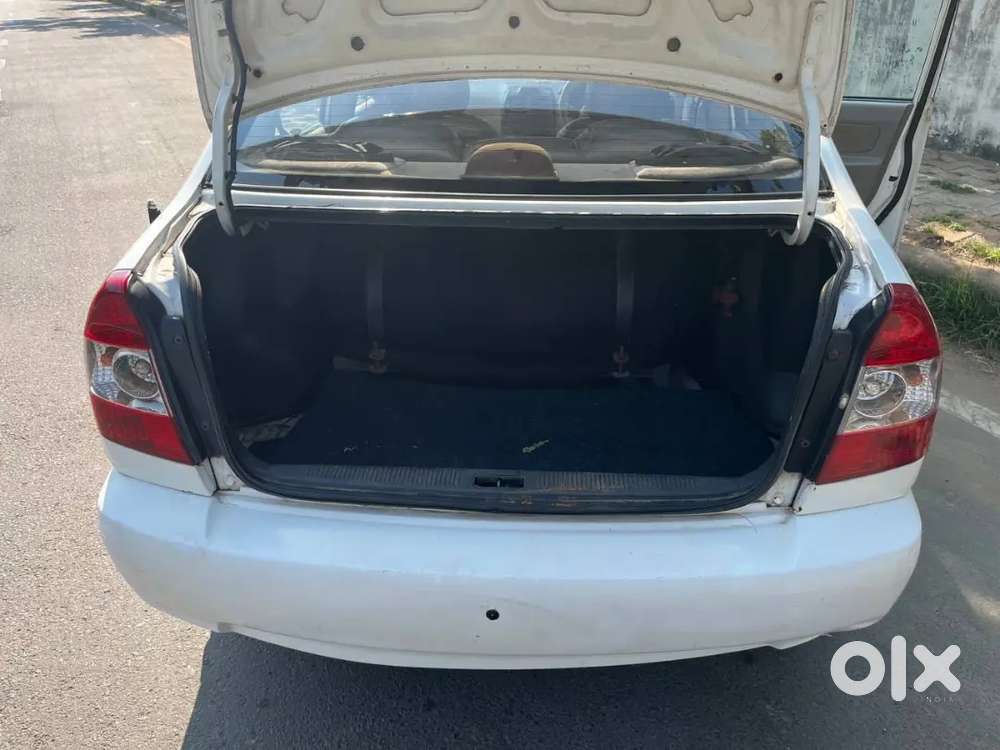 Hyundai Accent 1.5 Executive 2011