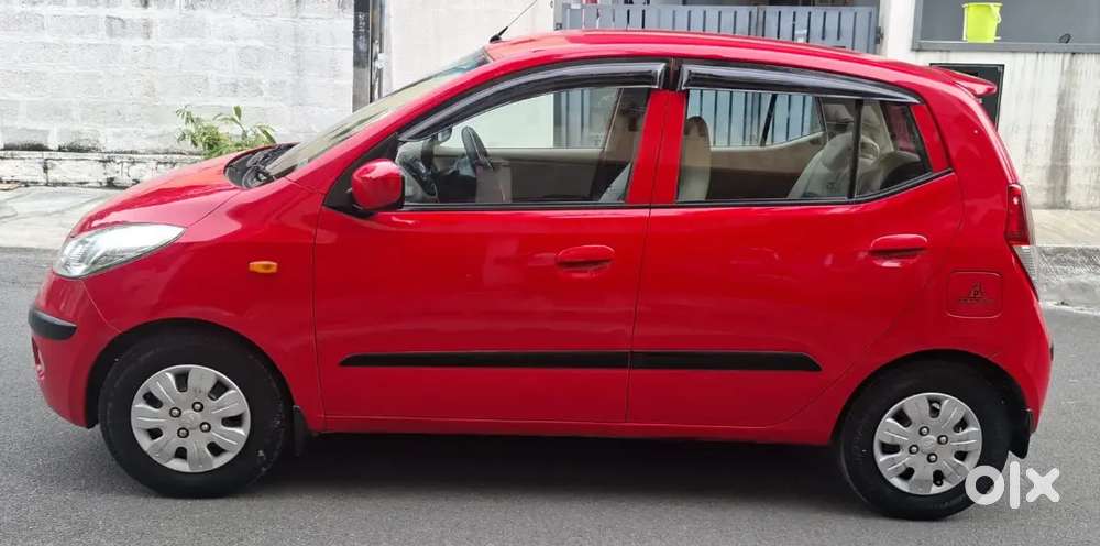 Hyundai I10 With Abs And Airbag 2010 Petrol 53000 Km Driven