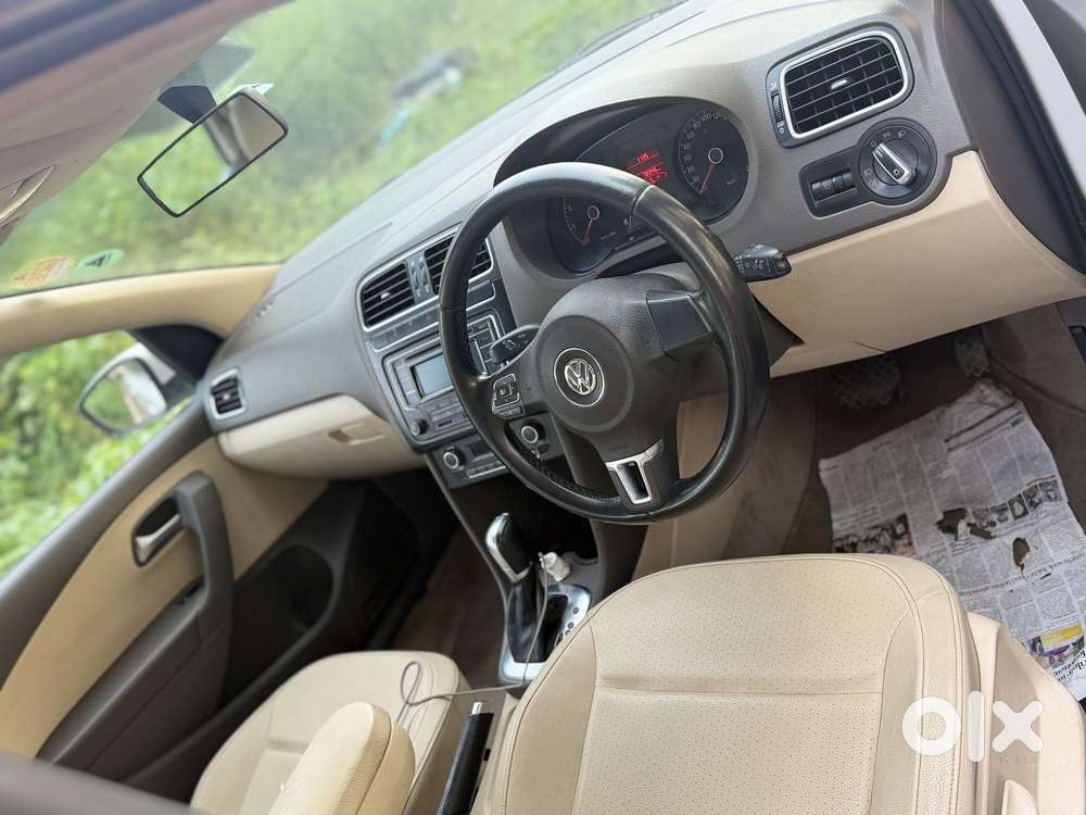 Volkswagen Vento Petrol Highline At, 2014, Petrol