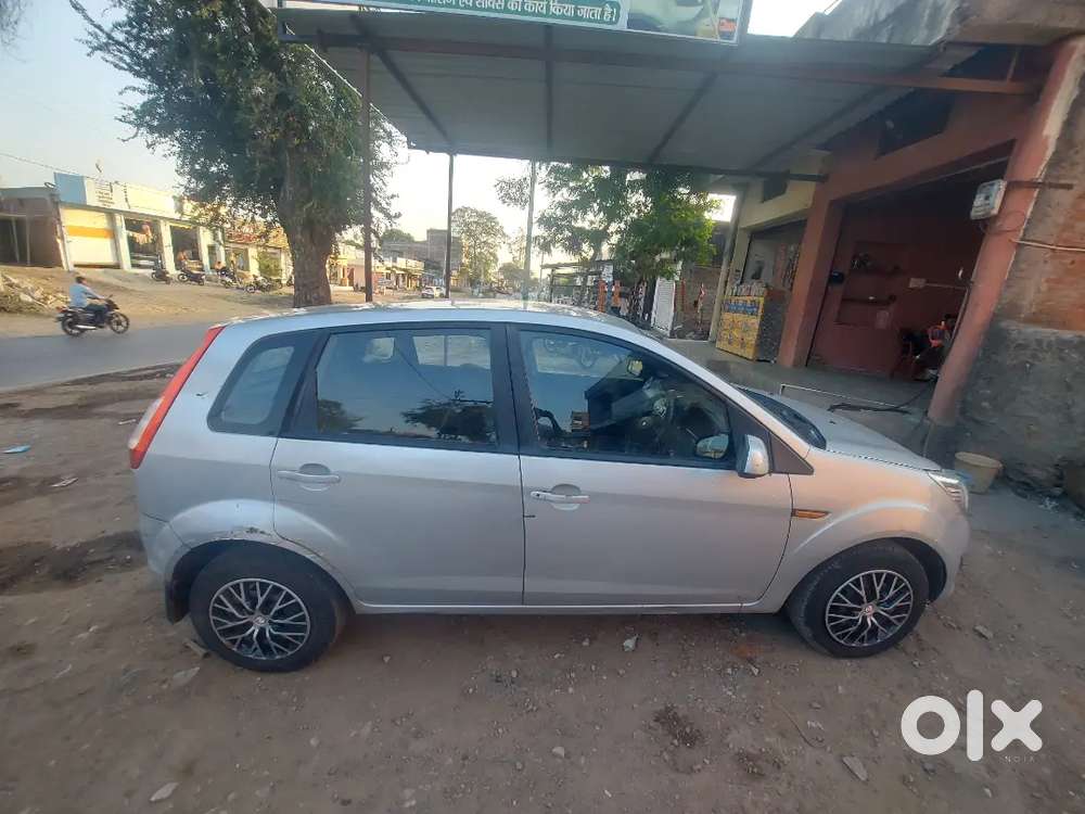 Ford Figo 2013 Diesel 76000 Km Driven
