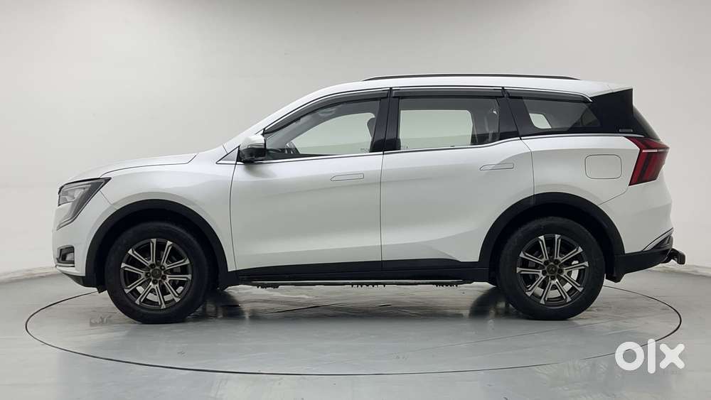 Mahindra Xuv700 2.0 Ax 7 Petrol At Luxury Pack Str, 2021, Petrol
