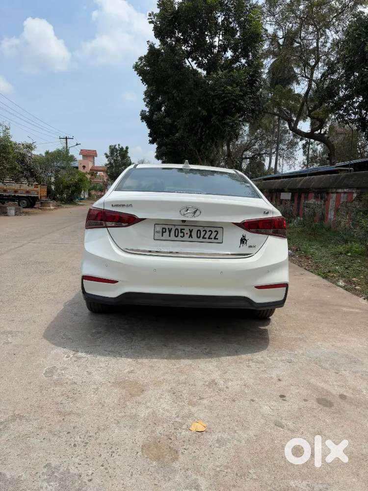 Hyundai Verna 2018 Petrol 110000 Km Driven Two Key Available