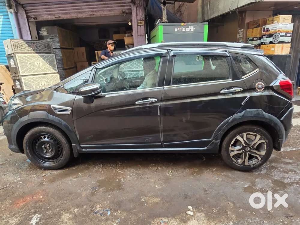 Honda Wr V With Sunroof And 1 Stepney