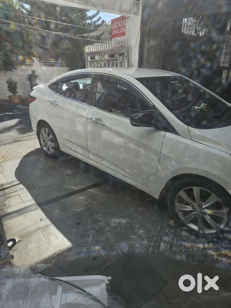 Hyundai Verna 2011 Diesel Manual