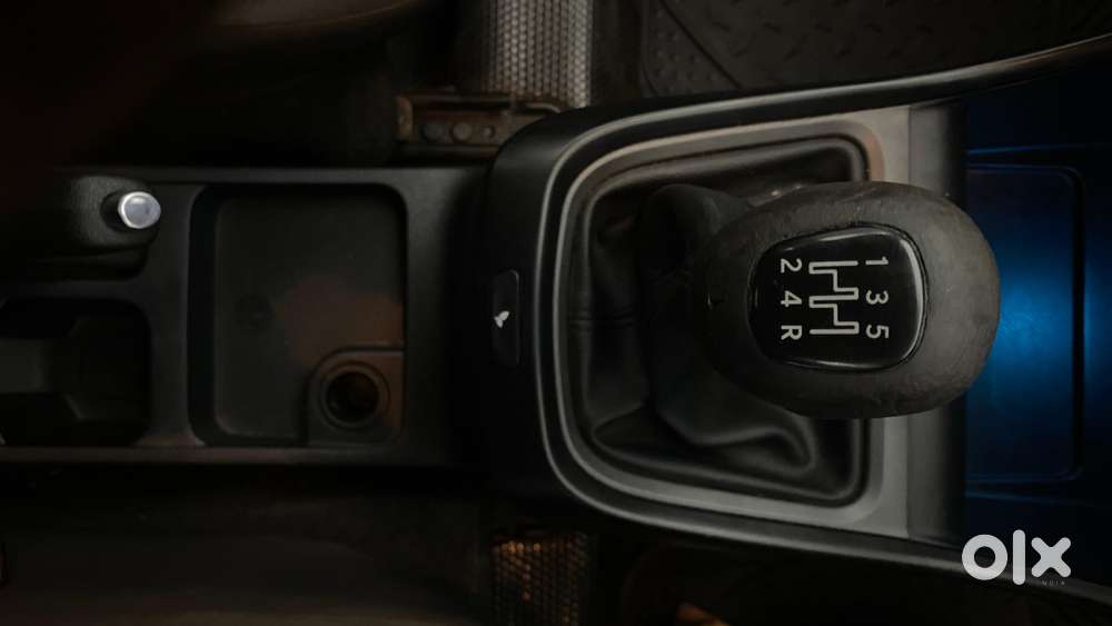 Tata Altroz 1.2 Xm Plus, 2022, Petrol