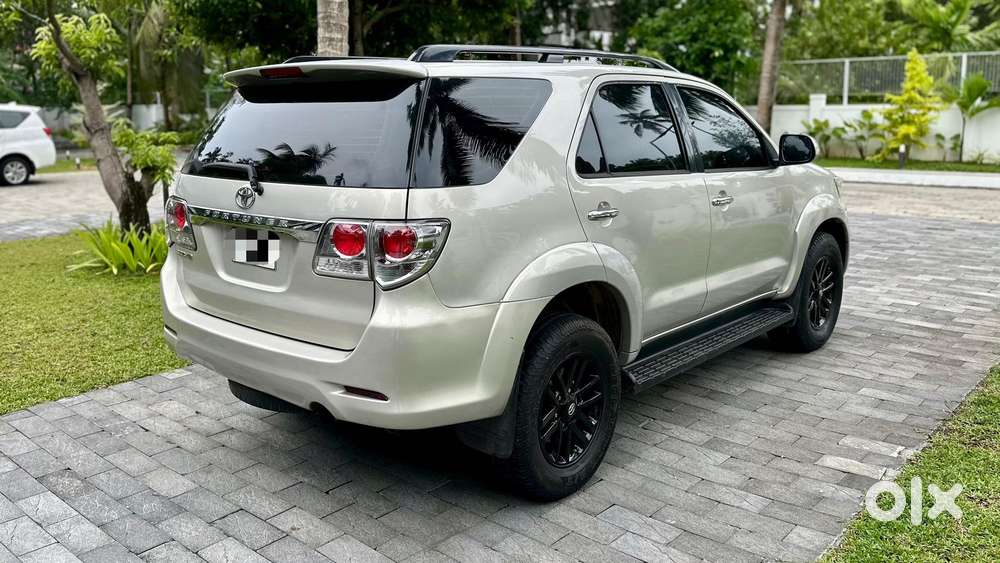 Toyota Fortuner 2011-2016 4x2 At, 2012, Diesel