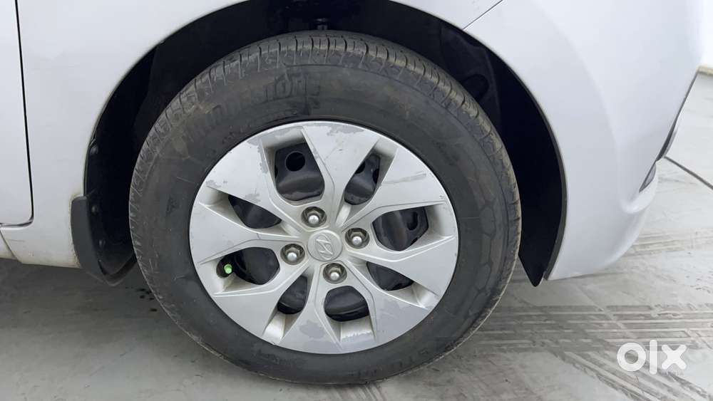 Hyundai Aura [2023-ongoing] 1.2 S Petrol Manual, 2016, Petrol
