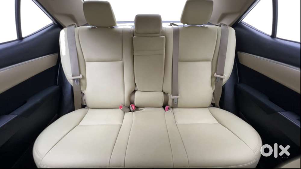 Toyota Corolla Altis 1.8 G, 2015, Petrol