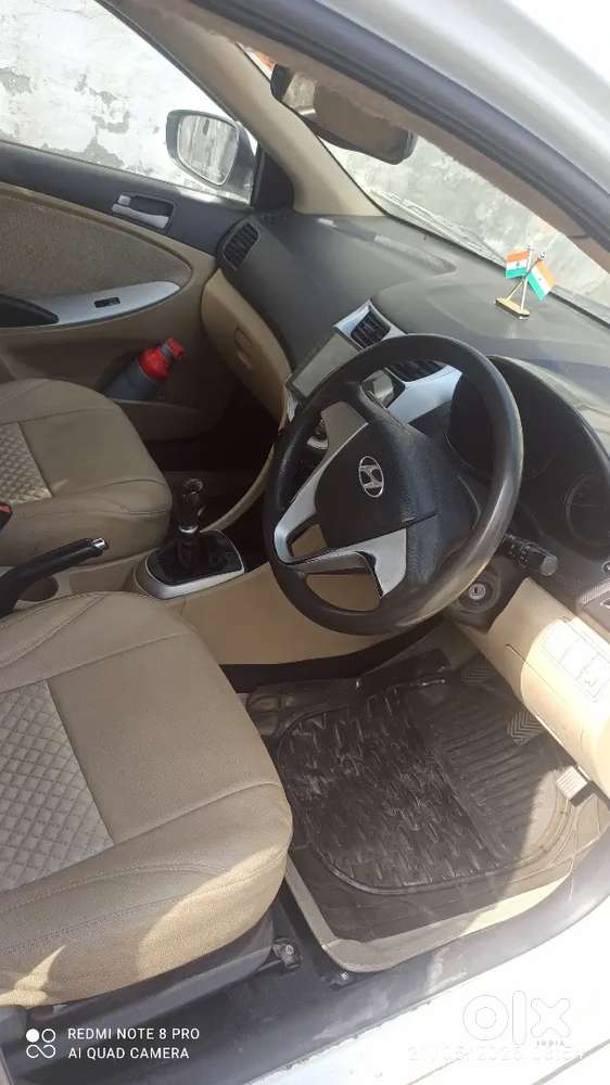 Hyundai Verna 2011