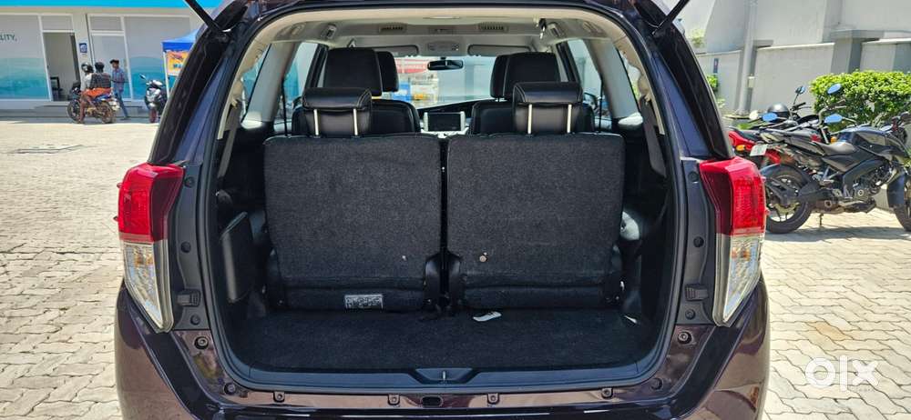 Toyota Innova Crysta 2.8 Gx At 7 Str, 2016, Diesel