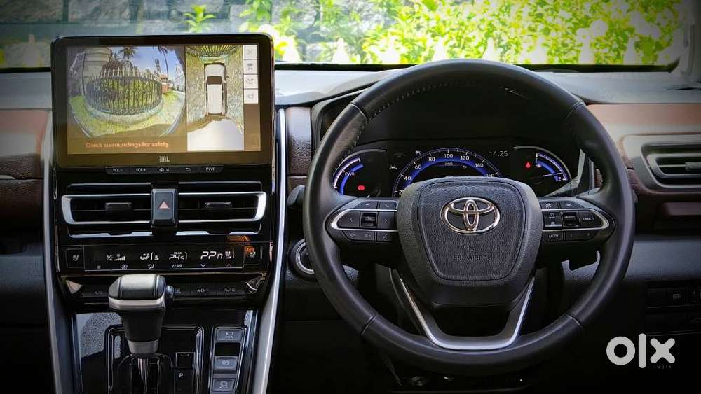 Toyota Innova Hycross Zx(o), 2024, Petrol