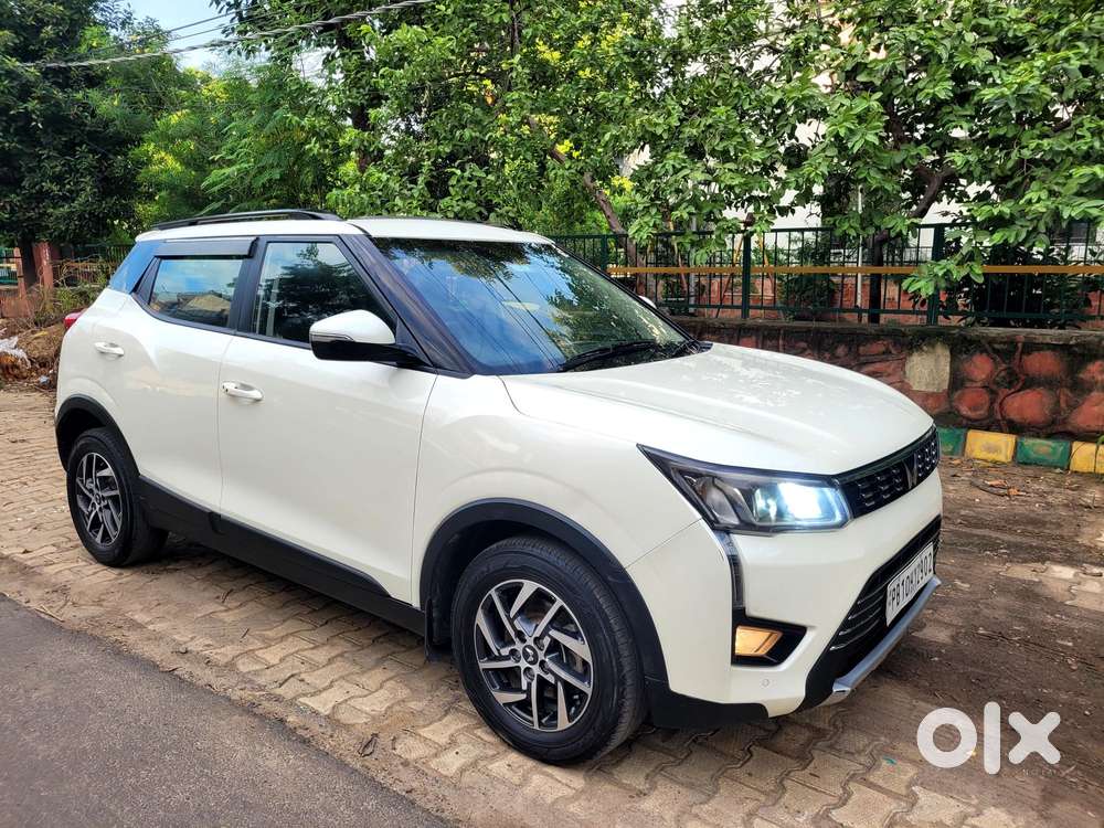 Mahindra Xuv300 W8 Amt Diesel, 2022, Diesel