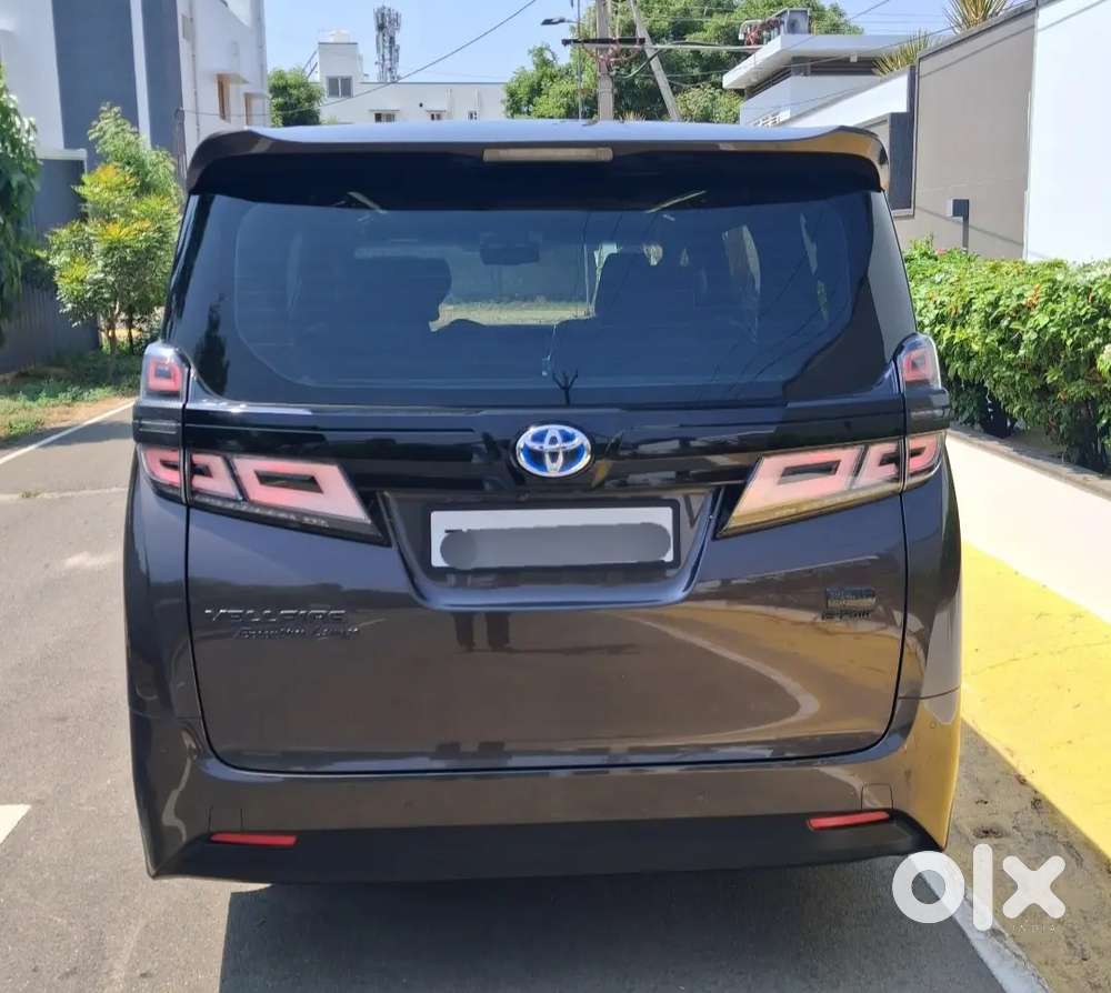 Vellfire Executive Lounge