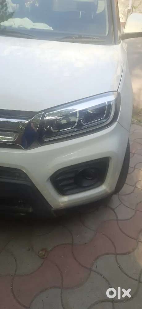 White Breeza Vxi In Brand New Condition For Sale