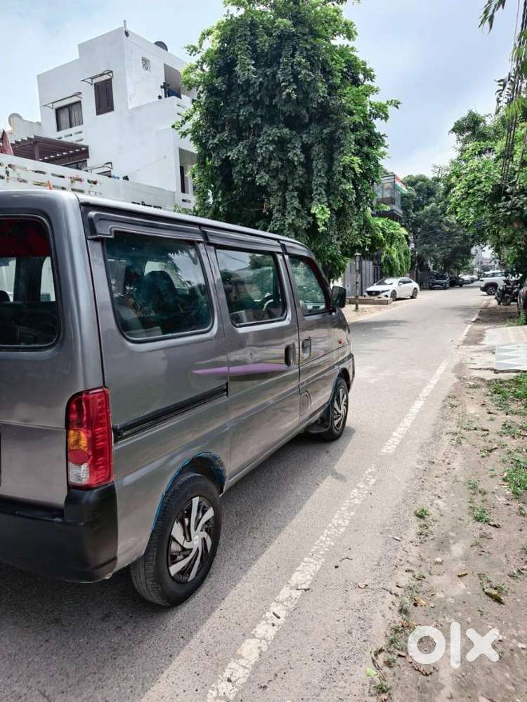 Maruti Suzuki Eeco Smiles 7 Seater Standard, 2018, Cng & Hybrids