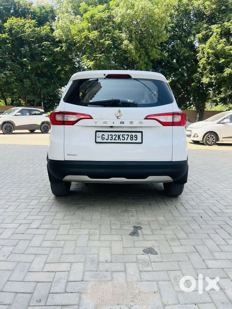 Renault Triber 1.0 Rxz Dual Tone, 2022, Petrol