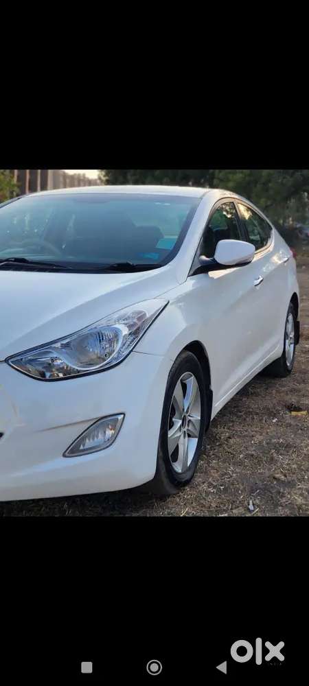 Hyundai Elantra Crdi 2012