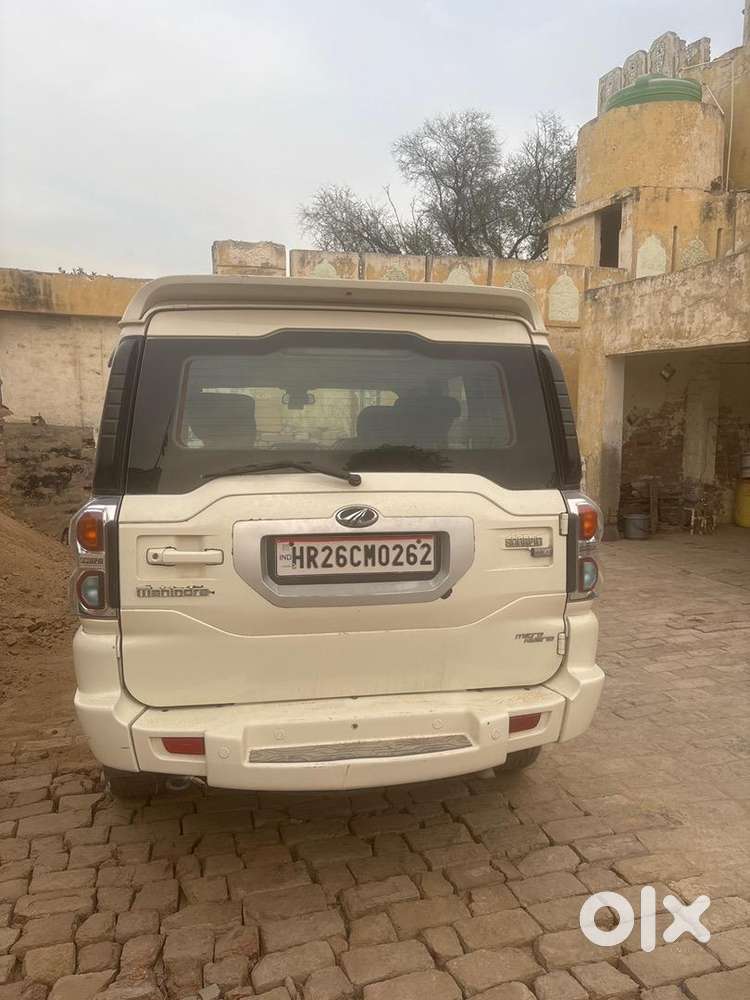 Mahindra Scorpio Classic 2015 Diesel Well Maintained