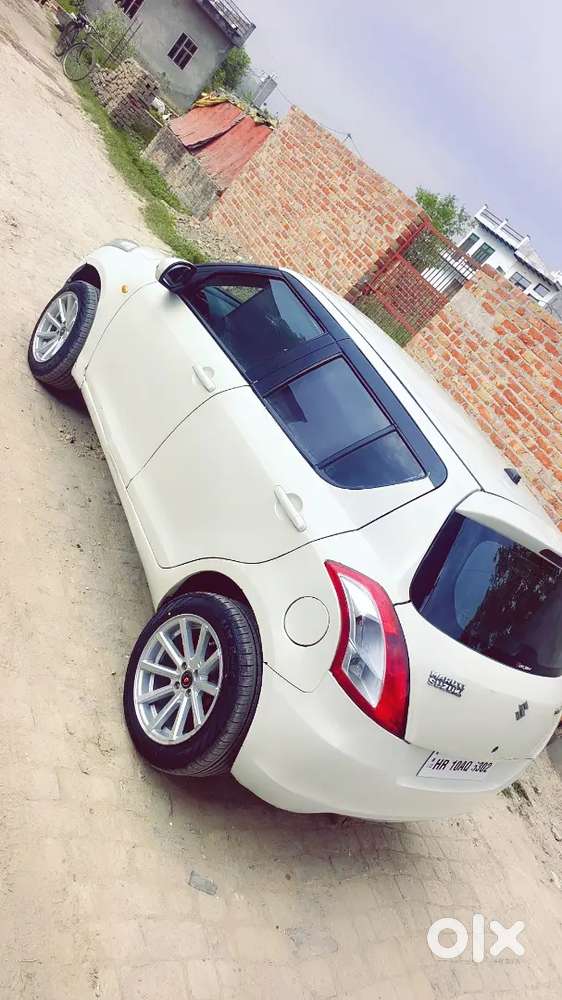 Maruti Suzuki Swift 2017 Cng & Hybrids 115000 Km Driven