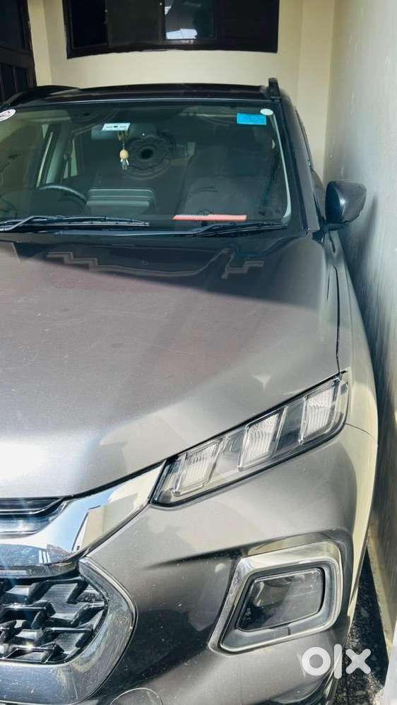 Maruti Suzuki Grand Vitara 2022 Petrol Well Maintained