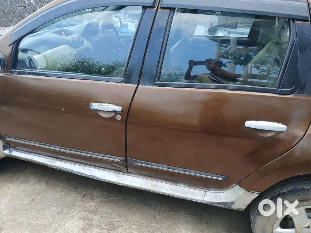 Renault Duster 2013 Diesel Well Maintained 2lakh 47thousand Km Driven