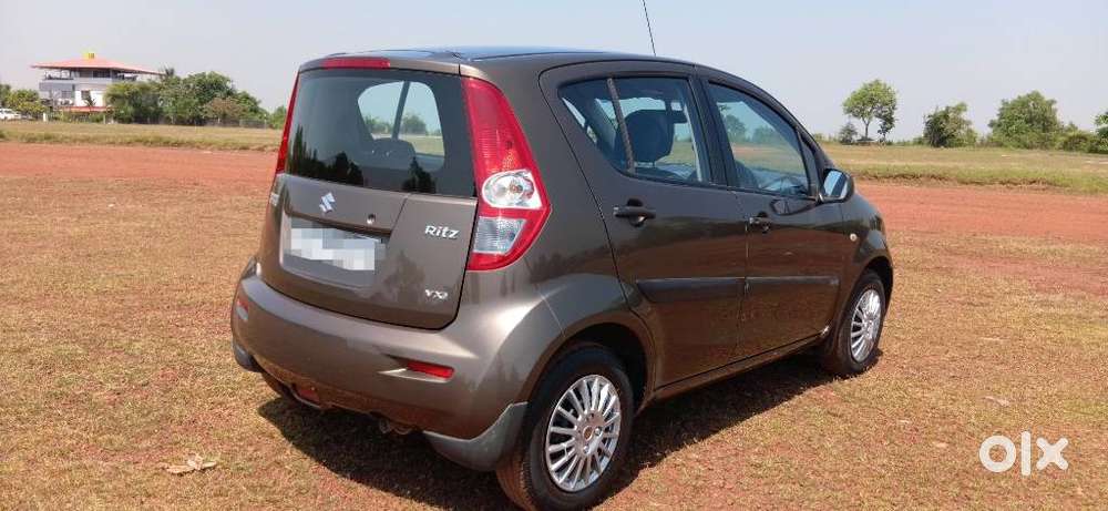 Maruti Suzuki Ritz Vxi, 2011, Petrol