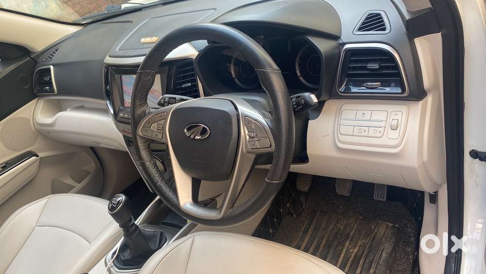 Mahindra Xuv300 2020 Petrol Well Maintained