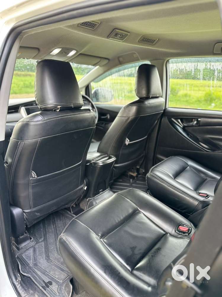 Toyota Innova Crysta 2019
