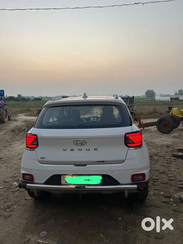 Hyundai Venue Diesel 2021