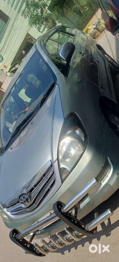 Toyota Innova 2.5 Vx 7 Str Bs-iii, 2005, Diesel