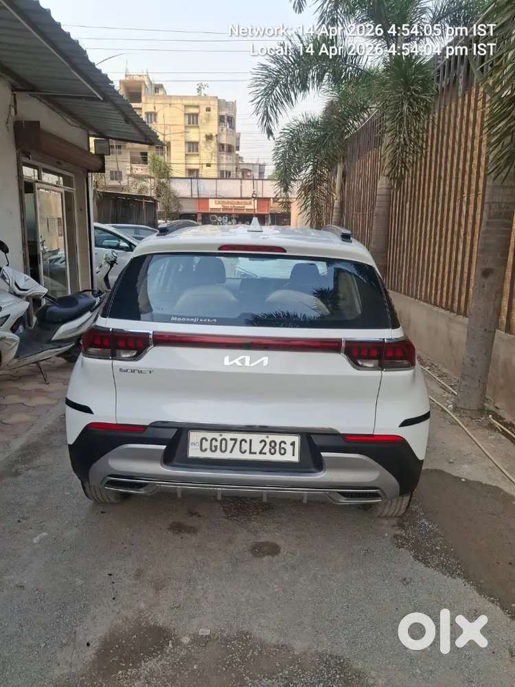 Both Keys 
Sunroof 
Pushbutton 
Alloywheel 
No. Exidental 
No. वर्क.