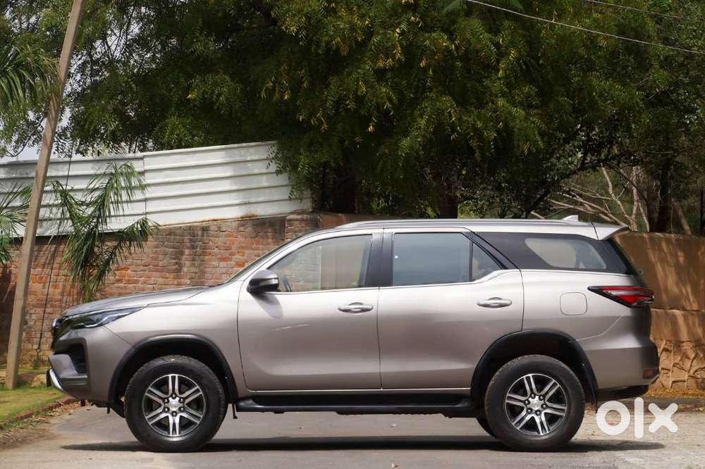 Toyota Fortuner 2.7 2wd At, 2017, Petrol