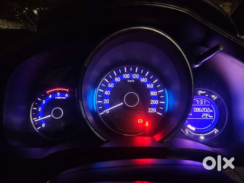 Honda Jazz 2015 Sv Diesel  86,000 Km  2nd Owner