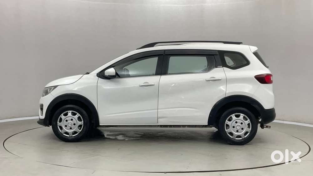 Renault Triber Rxz, 2021, Petrol