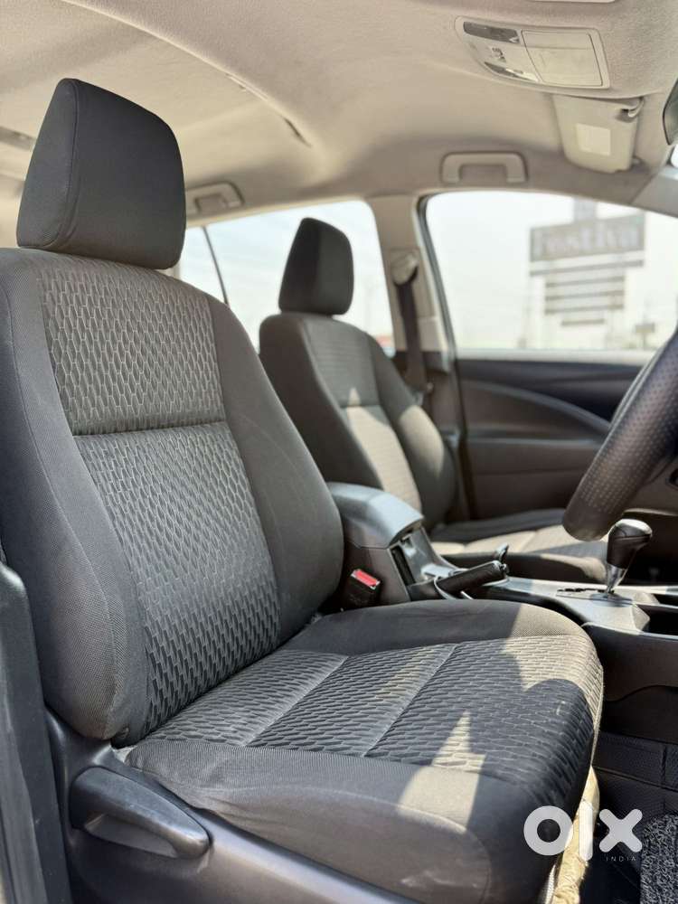 Toyota Innova Crysta 2.7 Gx At 8s, 2017, Diesel