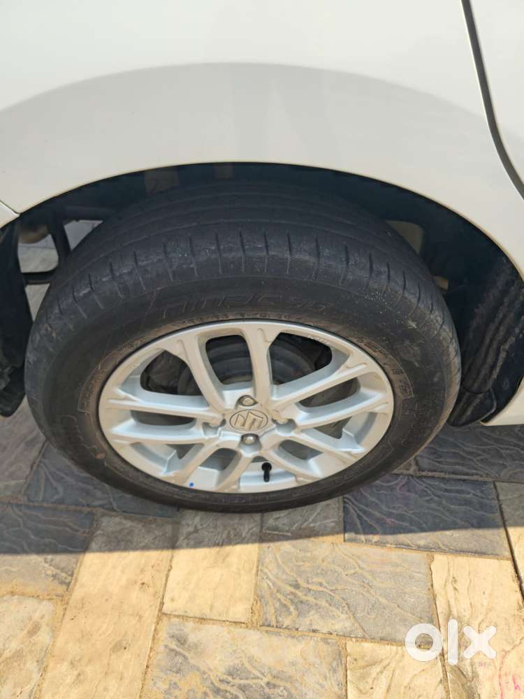 Maruti Suzuki Swift 2018 Zxi, 2019, Petrol