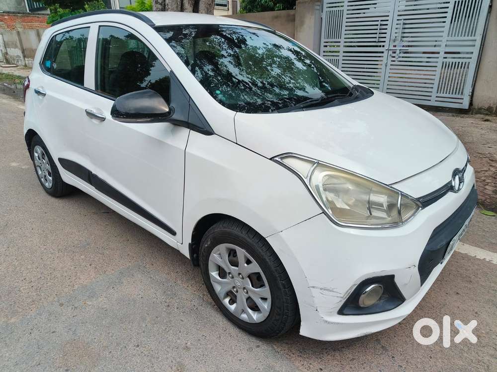 Hyundai Grand I10 Sportz Edition, 2015, Petrol
