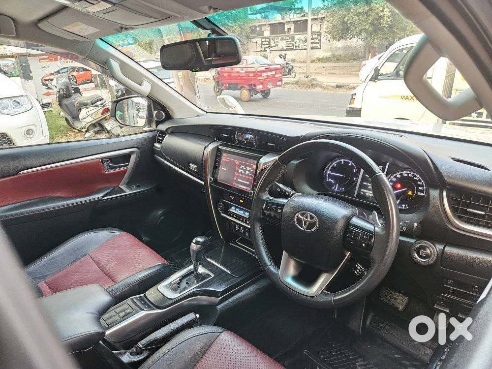 Toyota Fortuner Legender 4x4 At 2.8, 2023, Diesel