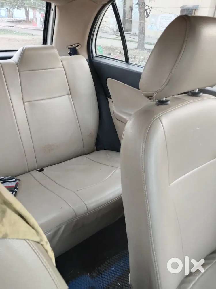 New कंडीशन में है गाड़ी