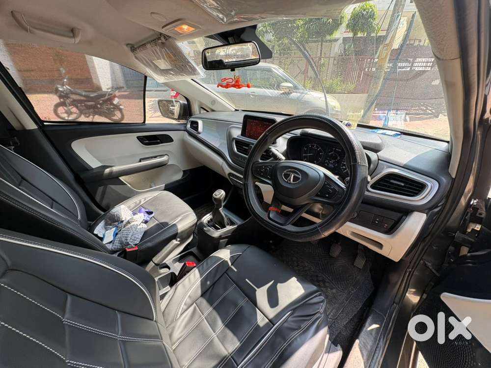 Tata Altroz Petrol Manual 2023