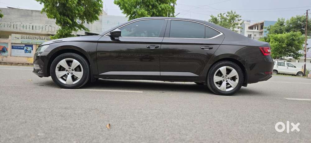 Skoda Superb Lk 1.8 Tsi At, 2016, Petrol